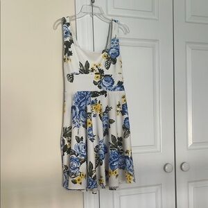B Darlin Blue and Yellow Sleeveless Mini Sundress